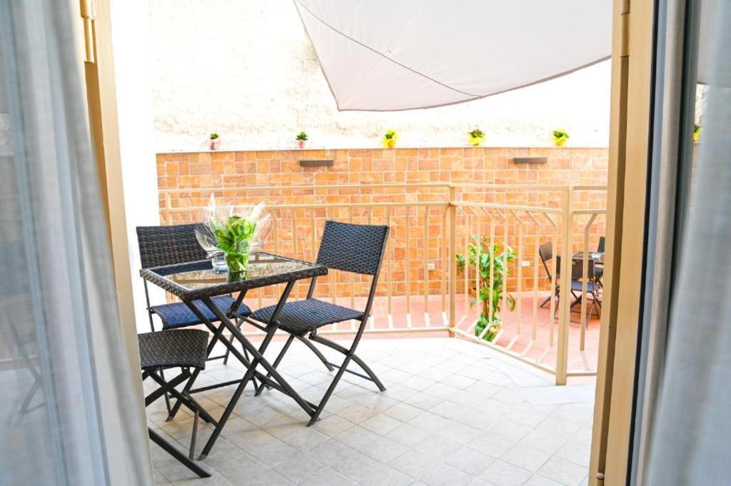 Residenza Suarez Bed & Breakfast Napoli Exterior foto